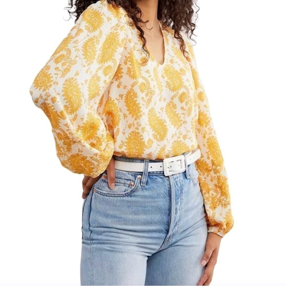 Daytrip by Buckle Women's Yellow/White Paisley Print Tie Back Shirt Size Small - Picture 9 of 10